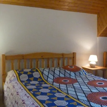 アパート Agreable Au 1er Etage Avec Terrasse, Pour 4 Personnes *