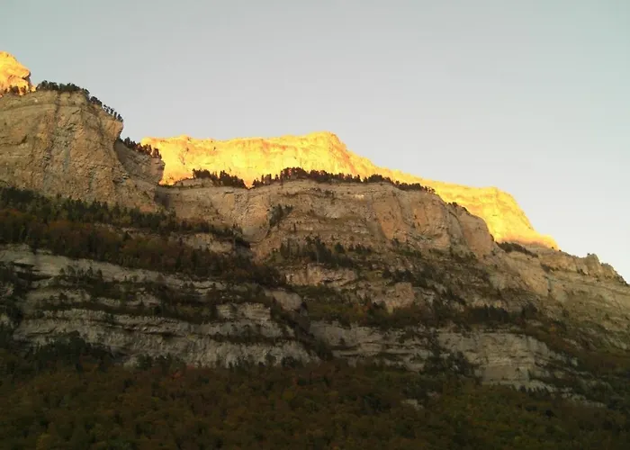 Au 1er étage Avec Terrasse, Pour 4 Personnes Apartamento Gèdre